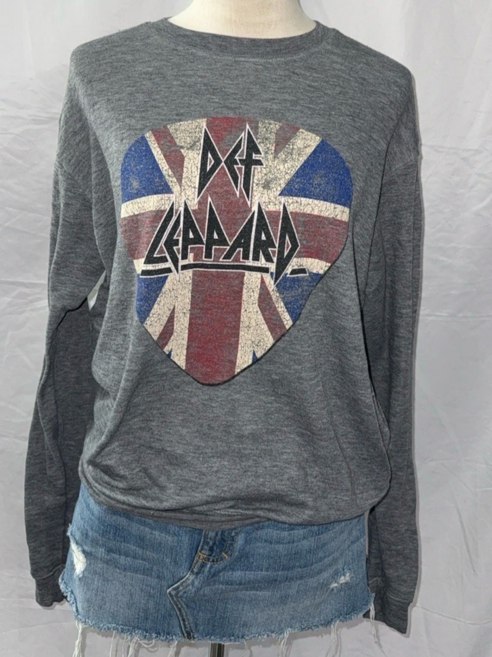 Def Leppard Gray Long-Sleeve Pullover with Union Jack Guitar Pick Graphic